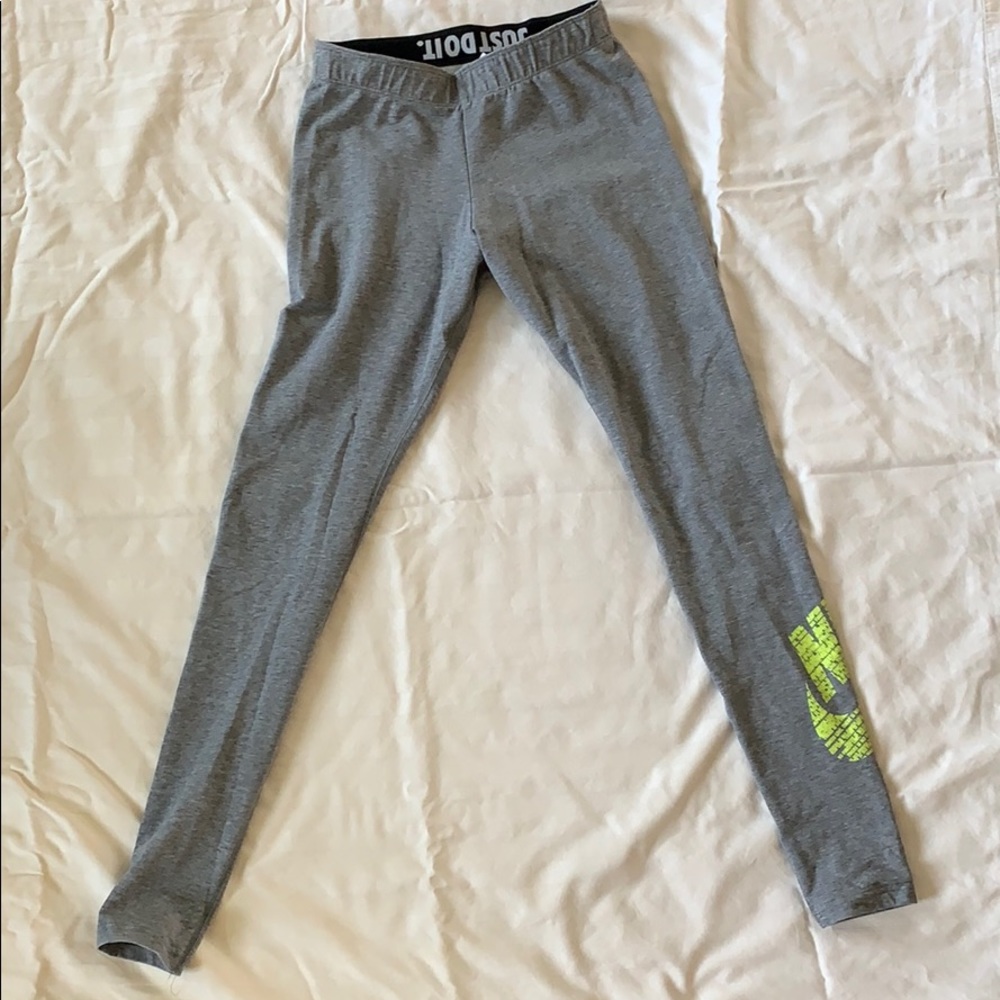 Nike leggings